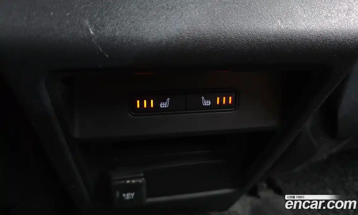 Land Rover Discovery Sport 2019 2.0 автомат (гидро), фото 18