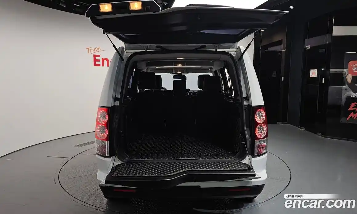 Land Rover Discovery 2012 3.0 автомат (гидро), фото 20