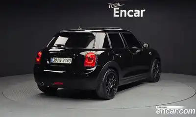 Mini Cooper 2017 1.5 автомат (гидро), миниатюра 2