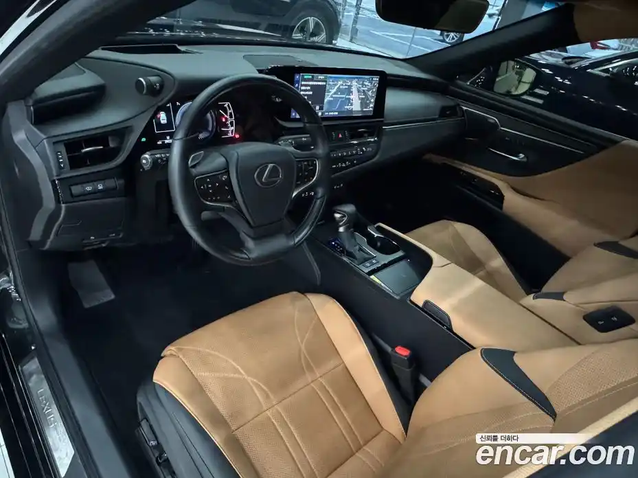 Lexus ES 2024 2.5 гидро, фото 10