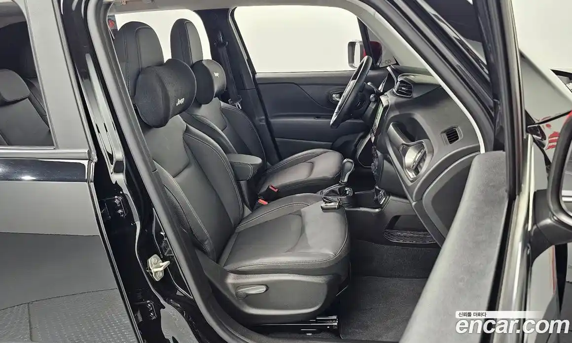 Jeep Renegade 2023 1.3 автомат (гидро), фото 16