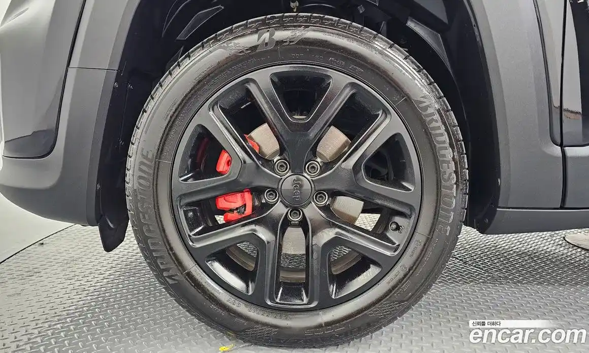 Jeep Renegade 2023 1.3 автомат (гидро), фото 5