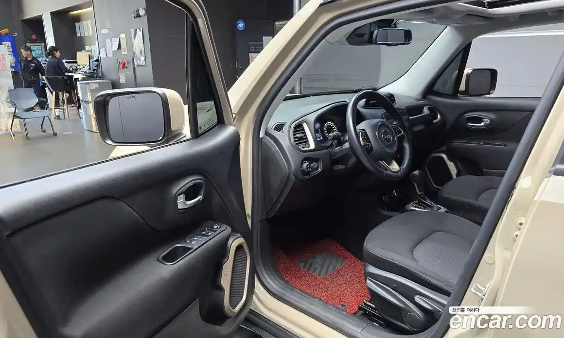 Jeep Renegade 2016 2.0 автомат (гидро), фото 10