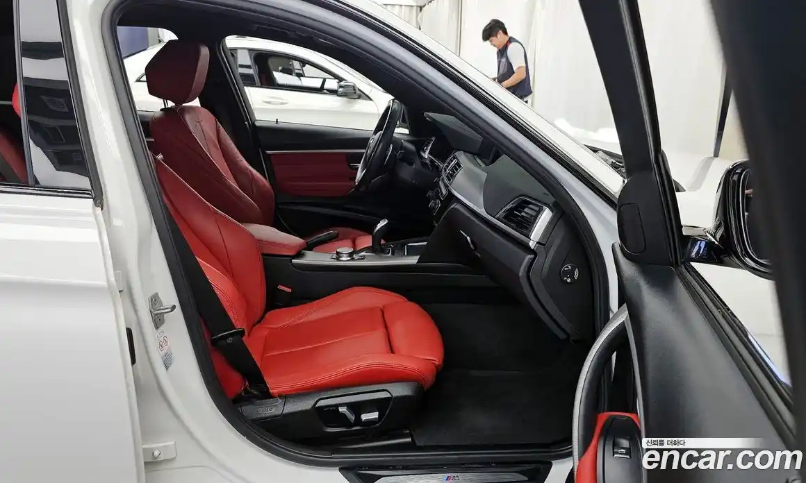 BMW 3 серия 2017 2.0 автомат (гидро), фото 17