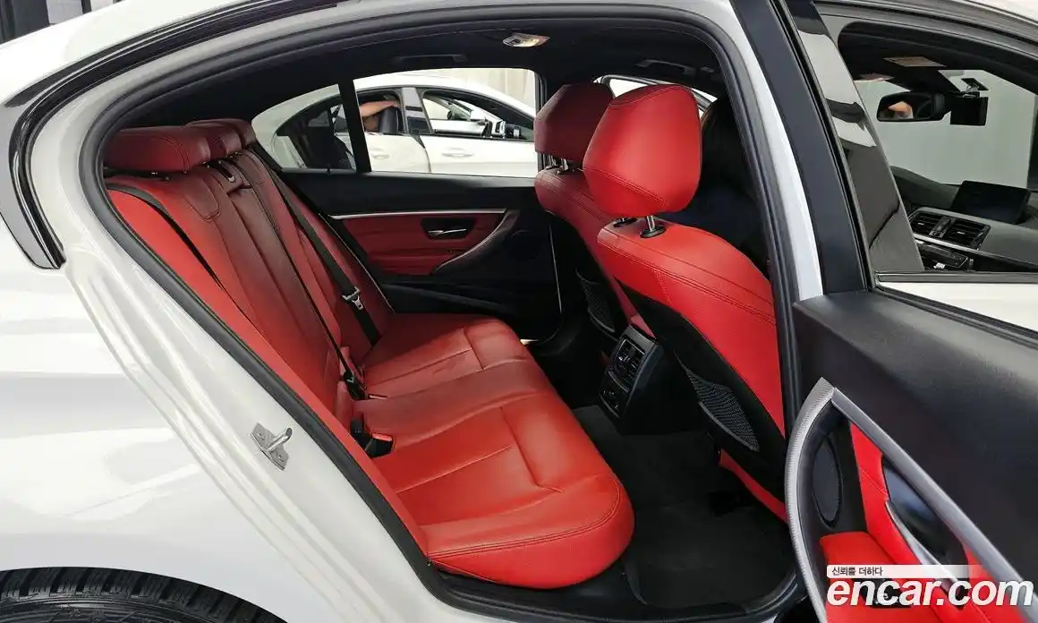 BMW 3 серия 2017 2.0 автомат (гидро), фото 18