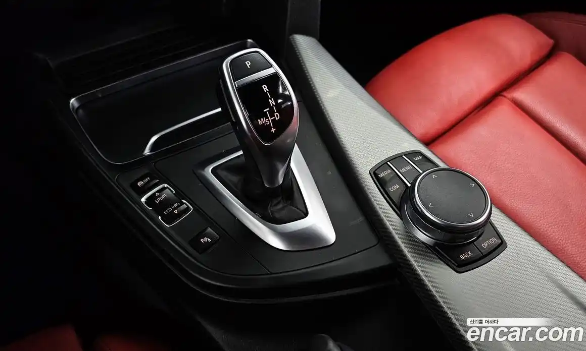 BMW 3 серия 2017 2.0 автомат (гидро), фото 29