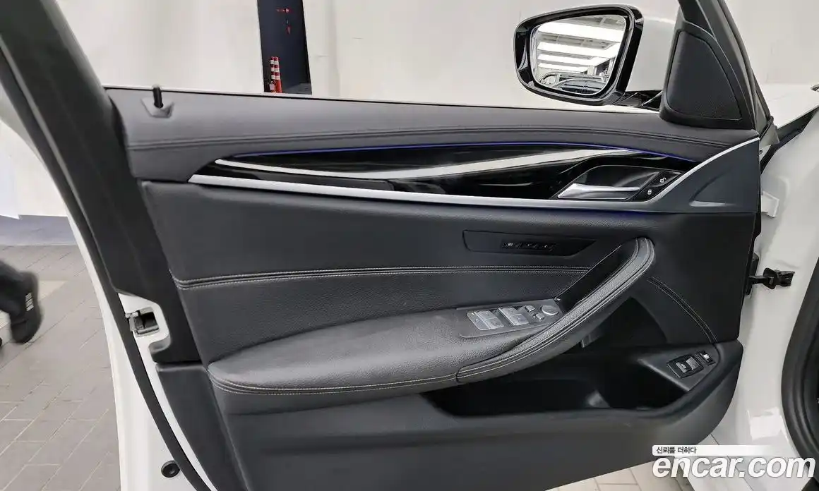 BMW 5 серия 2020 2.0 автомат (гидро), фото 14