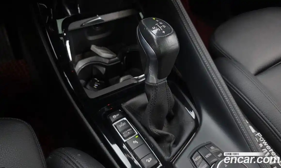 BMW X1 2016 2.0 автомат (гидро), фото 9