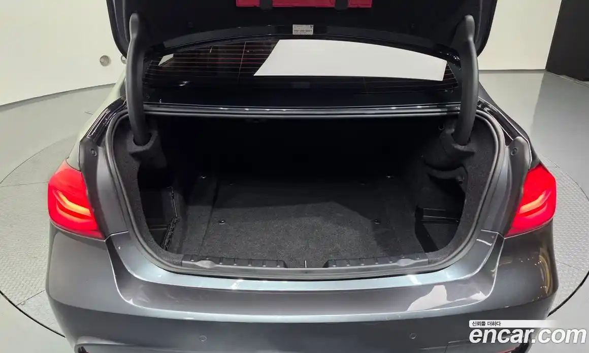 BMW 3 серия 2016 2.0 автомат (гидро), фото 20