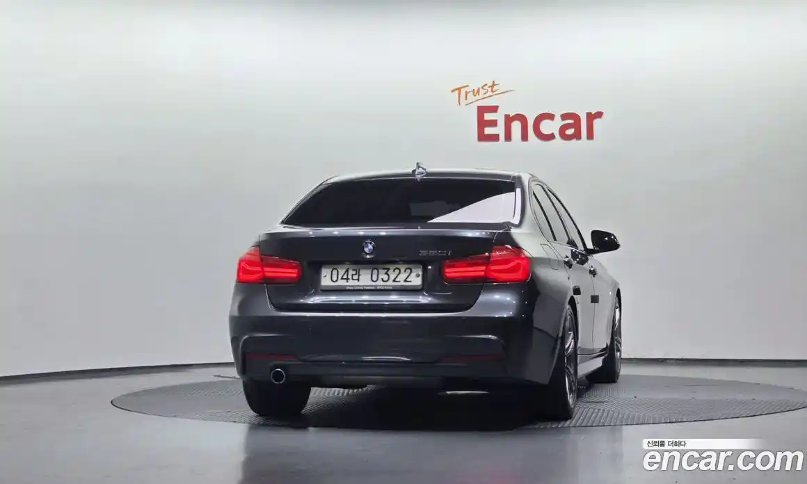 BMW 3 серия 2016 2.0 автомат (гидро), фото 4