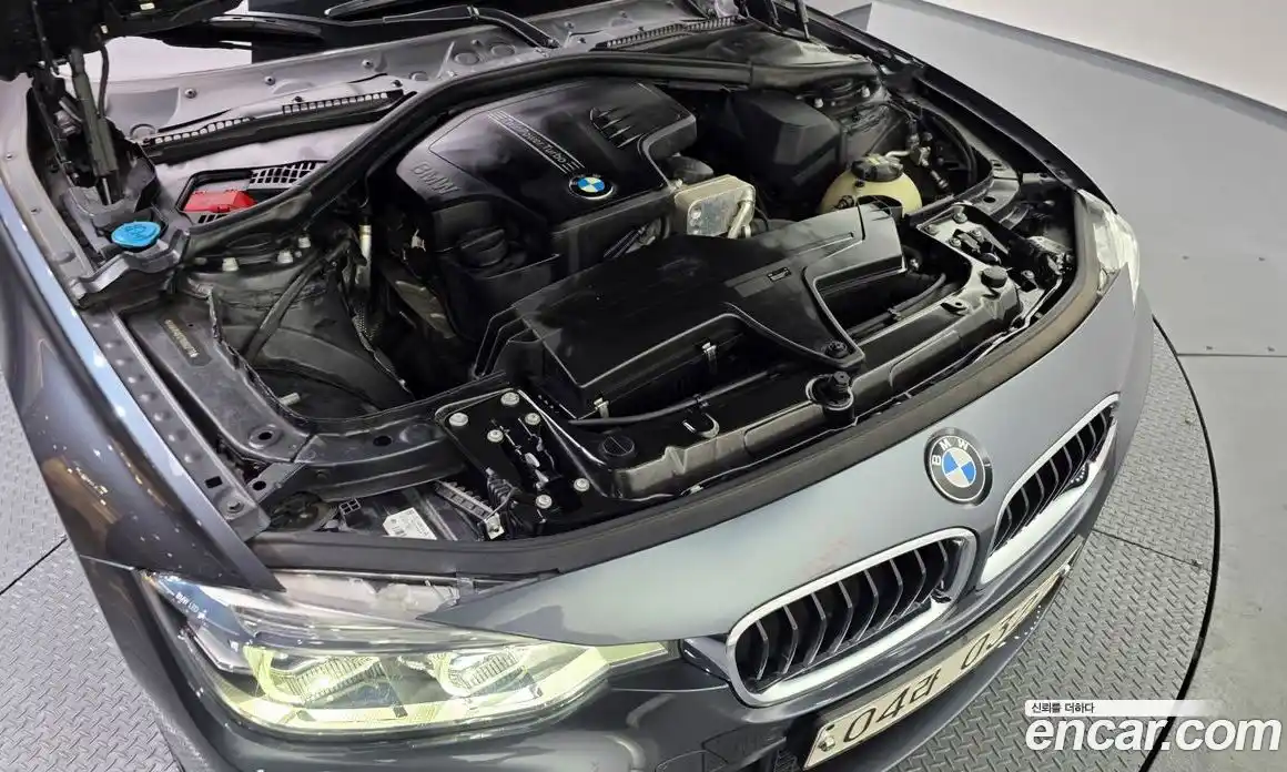 BMW 3 серия 2016 2.0 автомат (гидро), фото 6