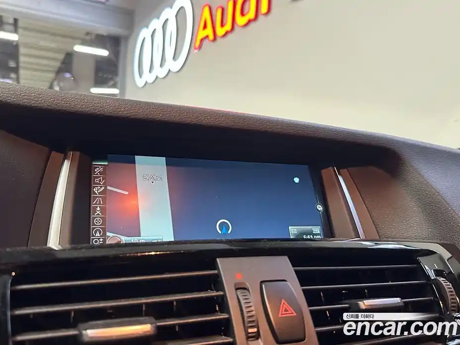 BMW X4 2015 2.0 автомат (гидро), фото 16