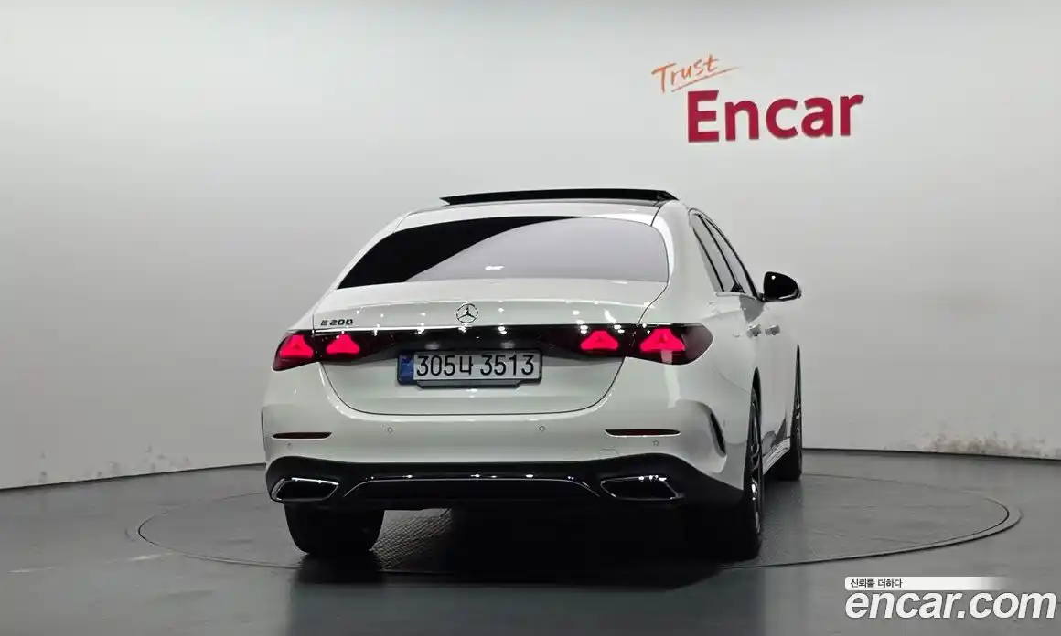 Mercedes-Benz E-Class 2025 2.0 автомат (гидро), фото 4