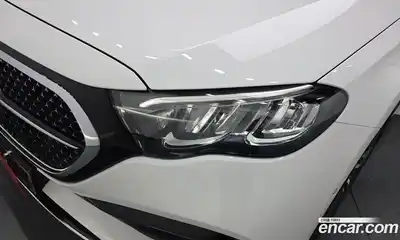 Mercedes-Benz E-Class 2025 2.0 автомат (гидро), миниатюра 8