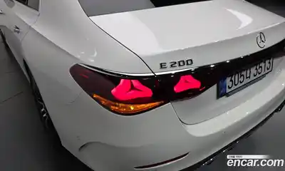 Mercedes-Benz E-Class 2025 2.0 автомат (гидро), миниатюра 9