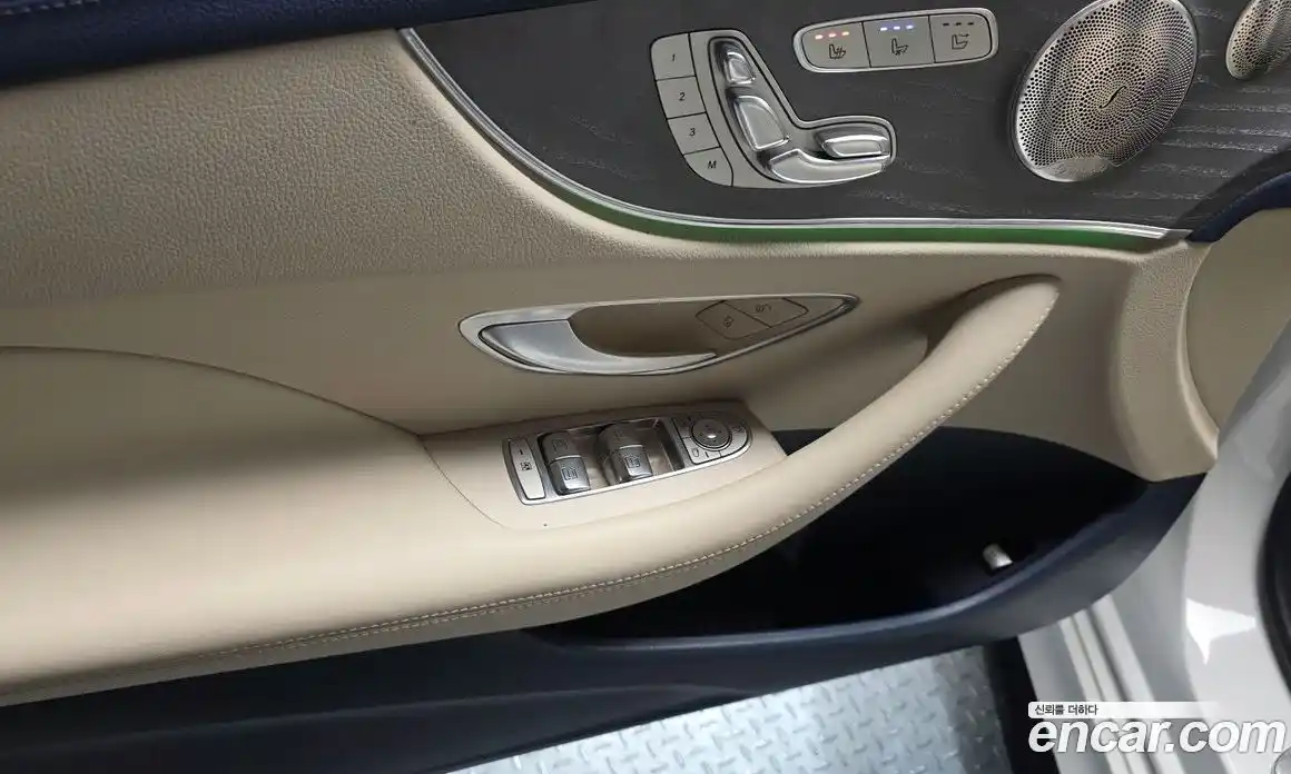 Mercedes-Benz E-Class 2021 3.0 гидро, фото 20 Mercedes-Benz E-Class 2021 3.0 гидро, фото 20