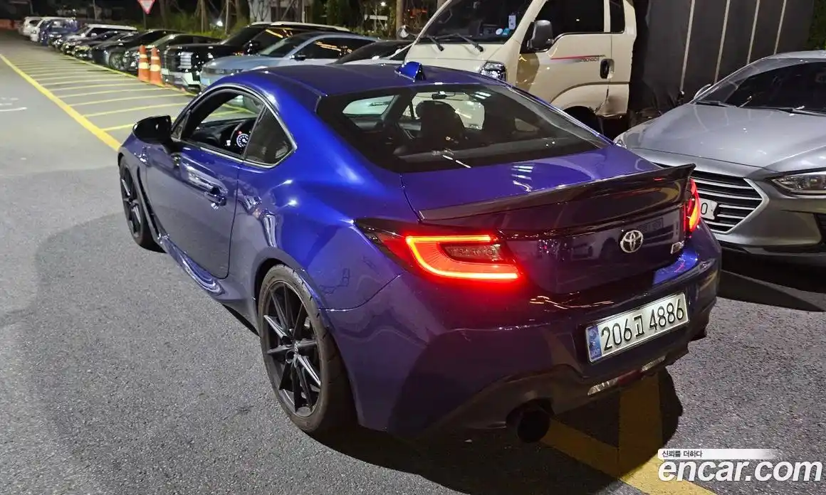 Toyota 86 2024 2.4 механика, фото 8