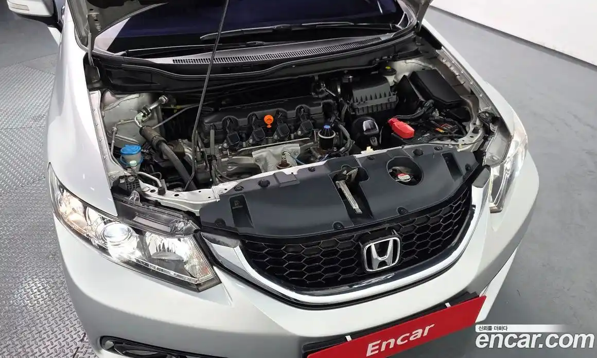 Honda Civic 2015 1.8 автомат (гидро), фото 6