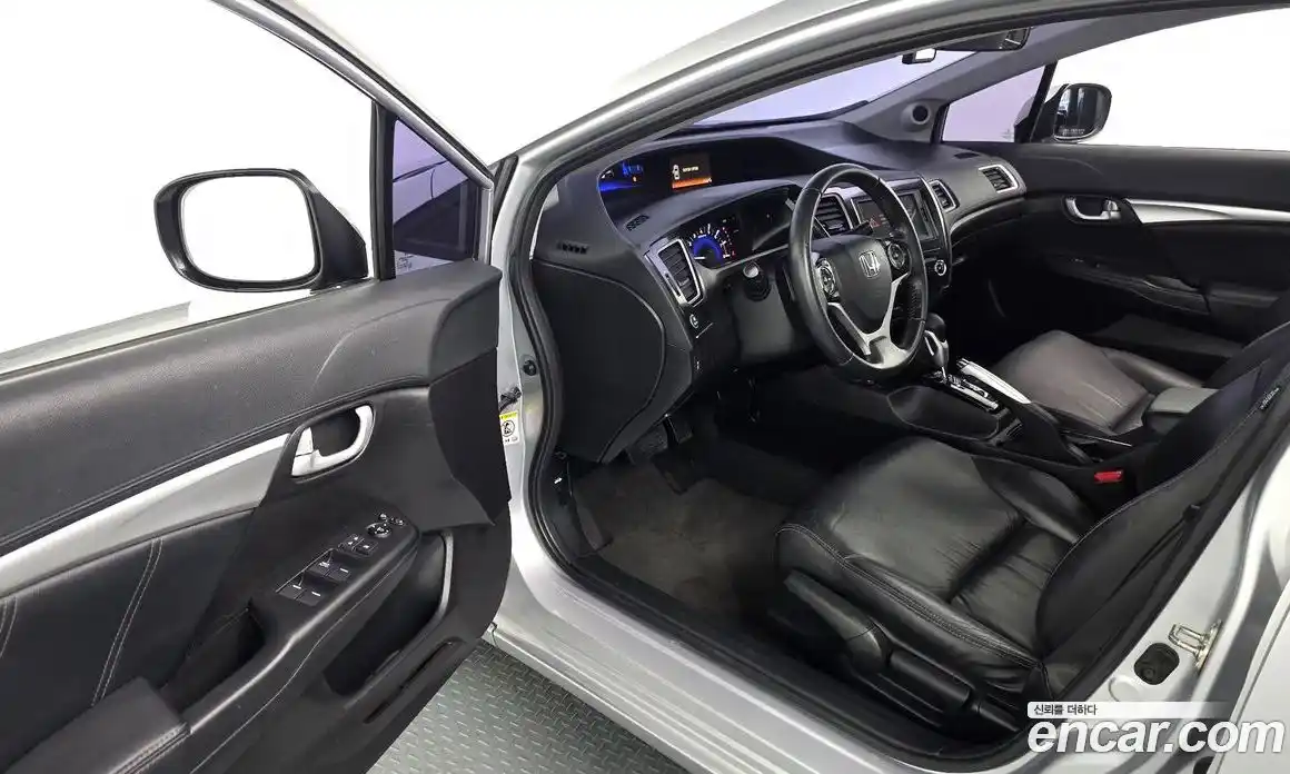 Honda Civic 2015 1.8 автомат (гидро), фото 10