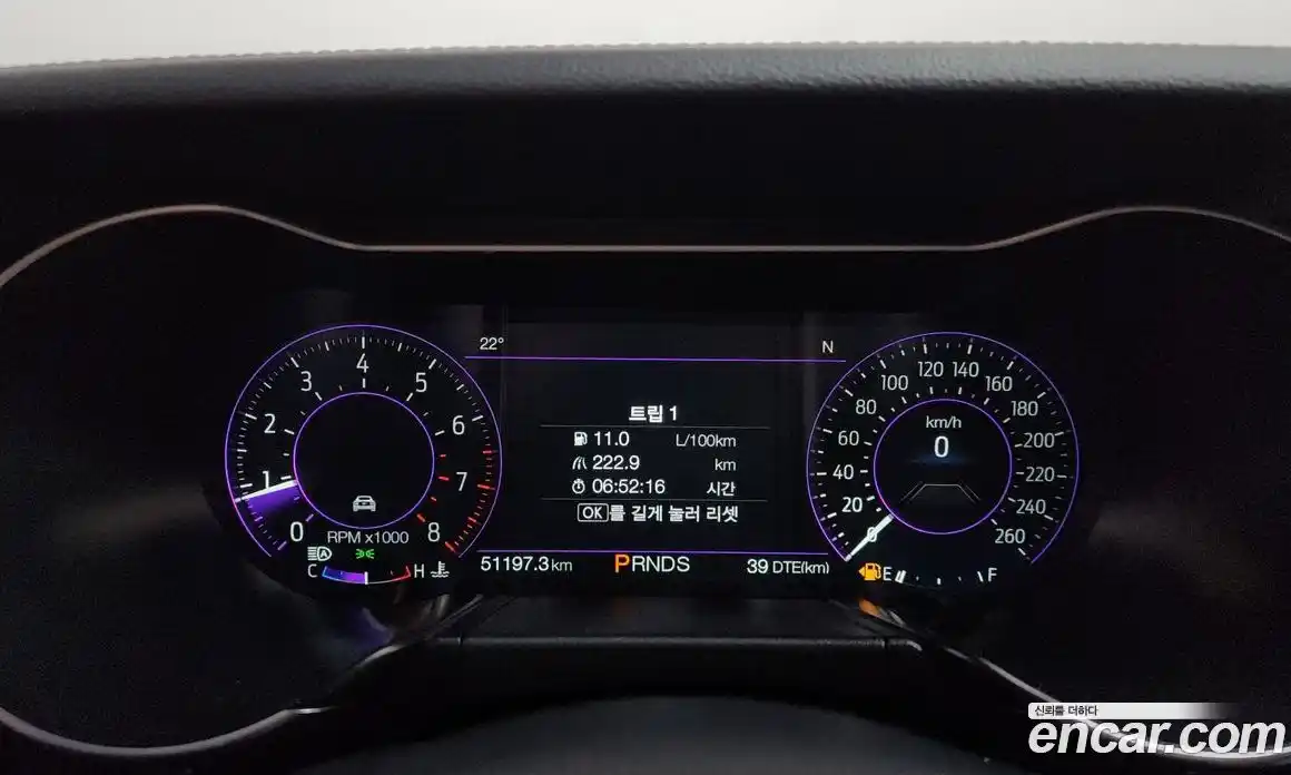 Ford Mustang 2019 2.3 автомат (гидро), фото 11