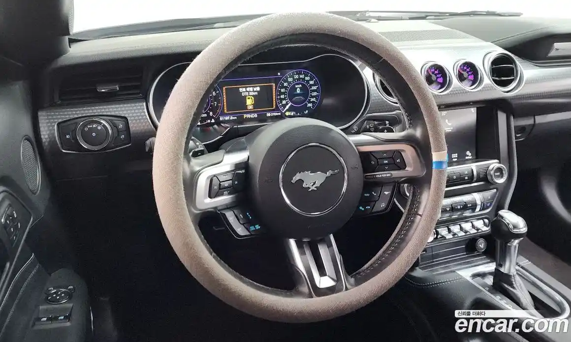 Ford Mustang 2019 2.3 автомат (гидро), фото 19