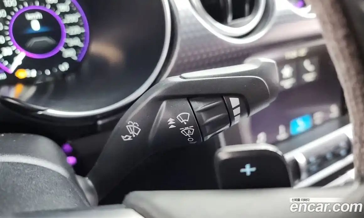 Ford Mustang 2019 2.3 автомат (гидро), фото 30