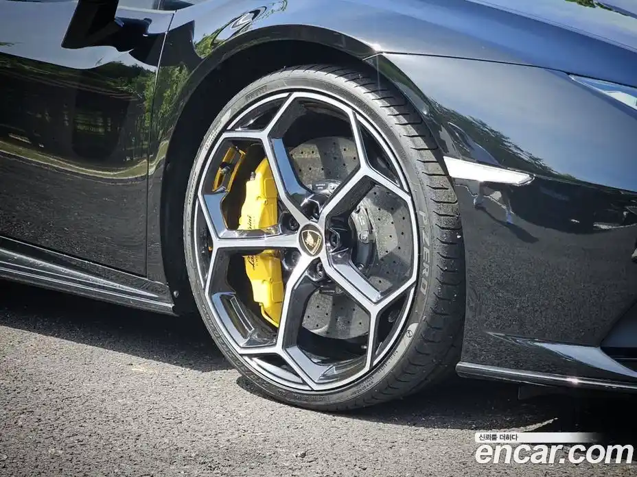 Lamborghini Huracan 2020 5.2 гидро, фото 5