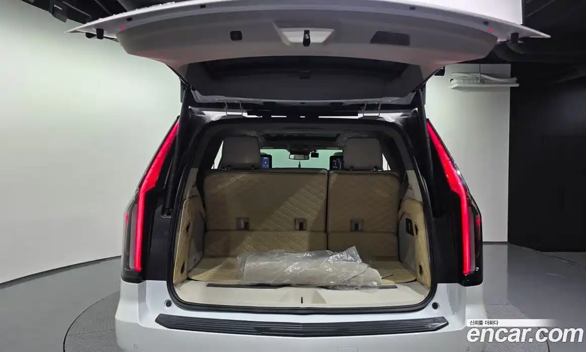 Cadillac Escalade 2021 6.2 гидро, фото 26