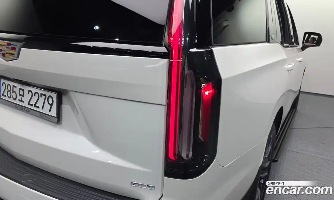 Cadillac Escalade 2021 6.2 гидро, фото 9