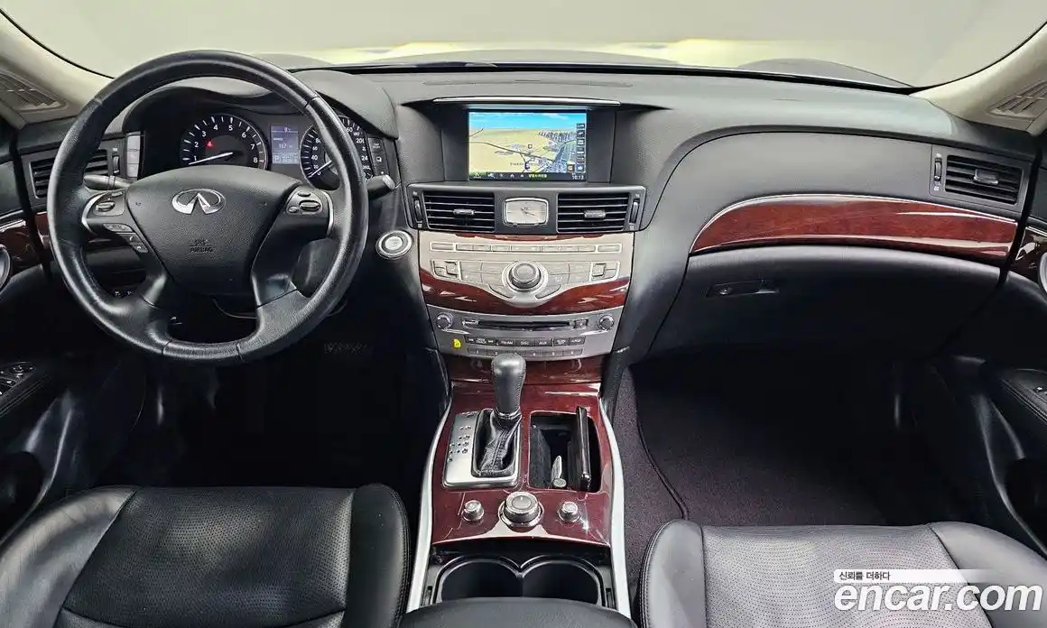 Infiniti Q70 2017 3.7 гидро, фото 7