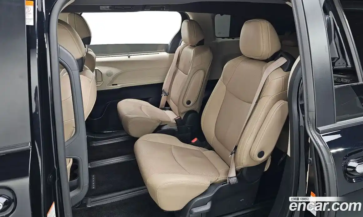 Toyota Sienna 2021 2.5 гидро, фото 11