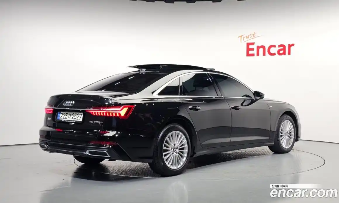 Audi A6 2021 2.0 автомат (гидро), фото 2
