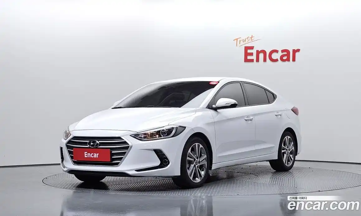 Hyundai Avante 2017 1.6 автомат (гидро), фото 1
