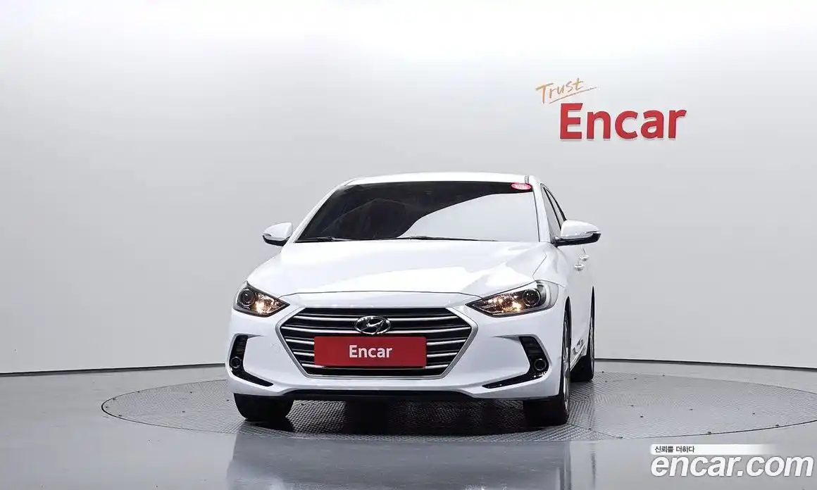 Hyundai Avante 2017 1.6 автомат (гидро), фото 3