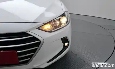 Hyundai Avante 2017 1.6 автомат (гидро), миниатюра 8