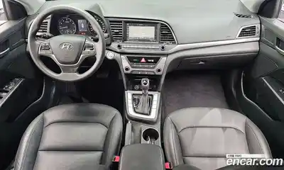 Hyundai Avante 2017 1.6 автомат (гидро), миниатюра 10