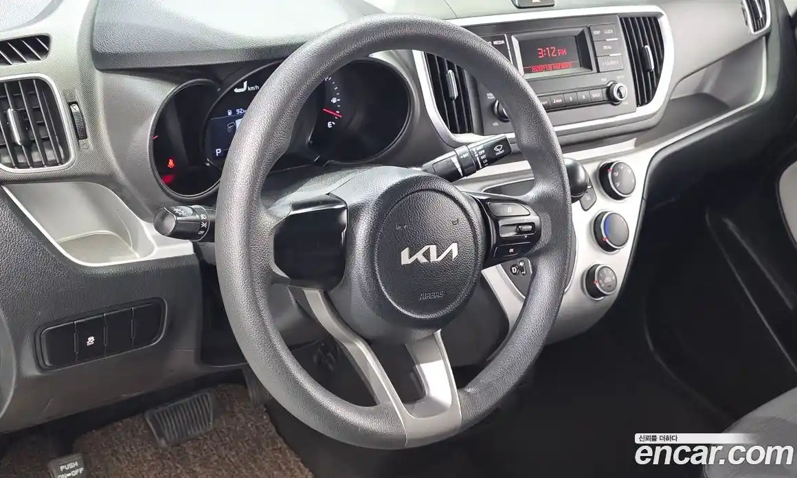 Kia Ray 2022 1.0 автомат (гидро), фото 13