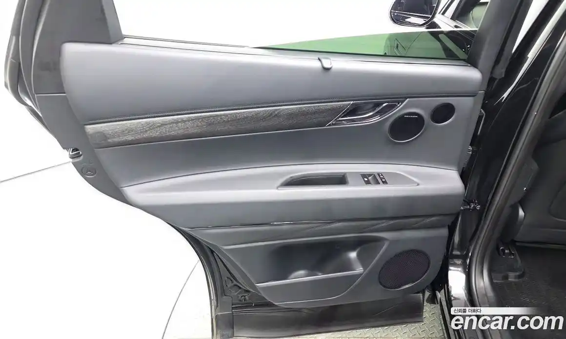 Genesis GV80 2025 2.5 автомат (гидро), фото 15