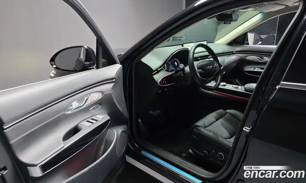 Genesis GV70 2024 2.5 автомат (гидро), фото 24