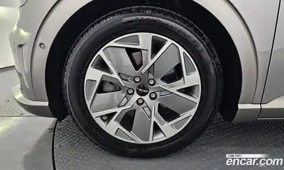 Genesis GV60 2021 0.1 автомат (гидро), миниатюра 5