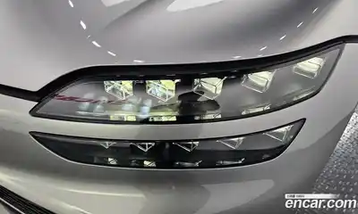 Genesis GV60 2021 0.1 автомат (гидро), миниатюра 8