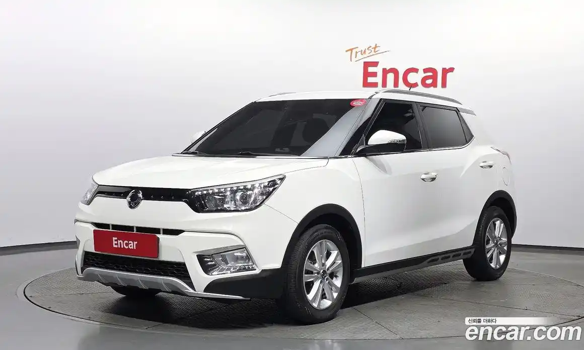 SsangYong TIBOLI 2017 1.6 автомат (гидро), фото 1