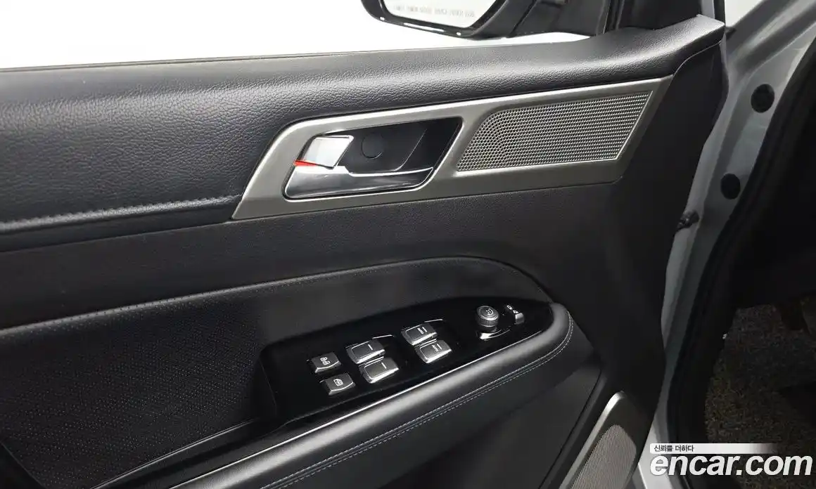 SsangYong Rexton 2018 2.2 автомат (гидро), фото 32