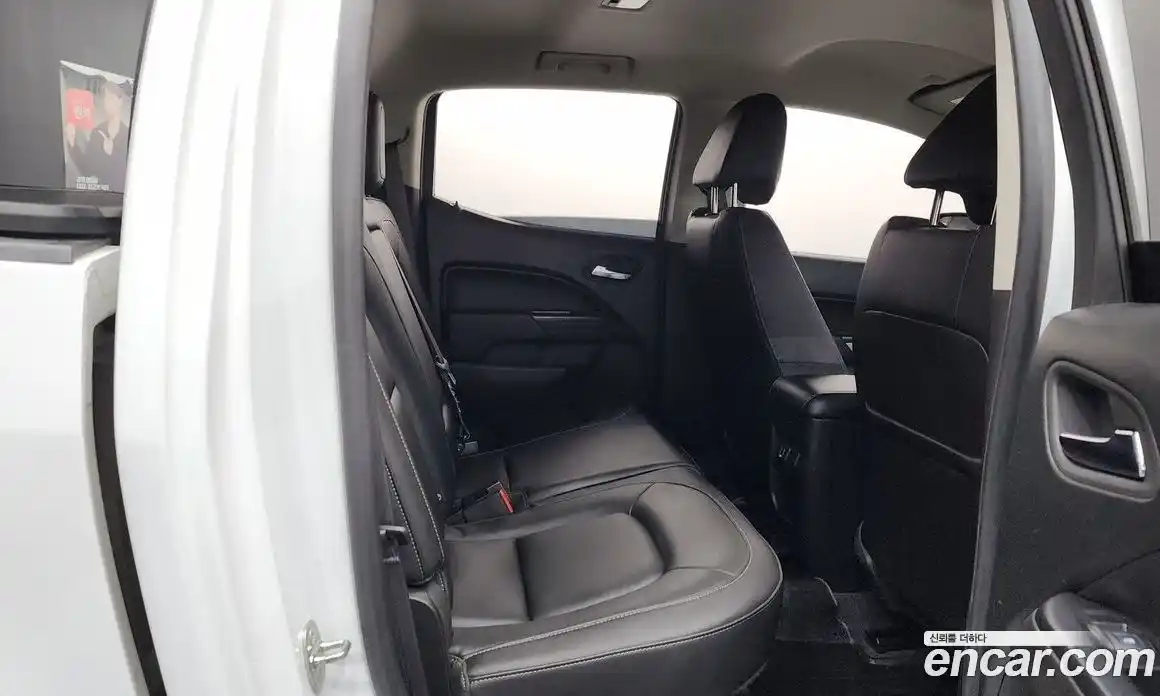 Chevrolet Colorado 2020 3.6 автомат (гидро), фото 17