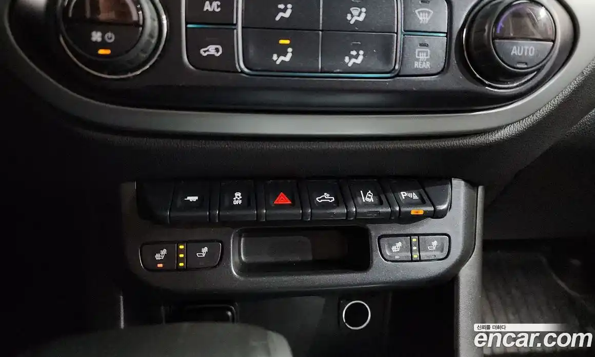 Chevrolet Colorado 2020 3.6 автомат (гидро), фото 32