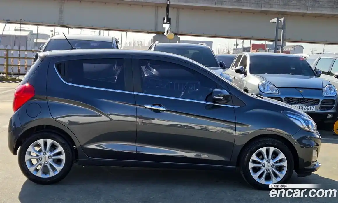 Chevrolet Spark 2019 1.0 автомат (гидро), фото 18