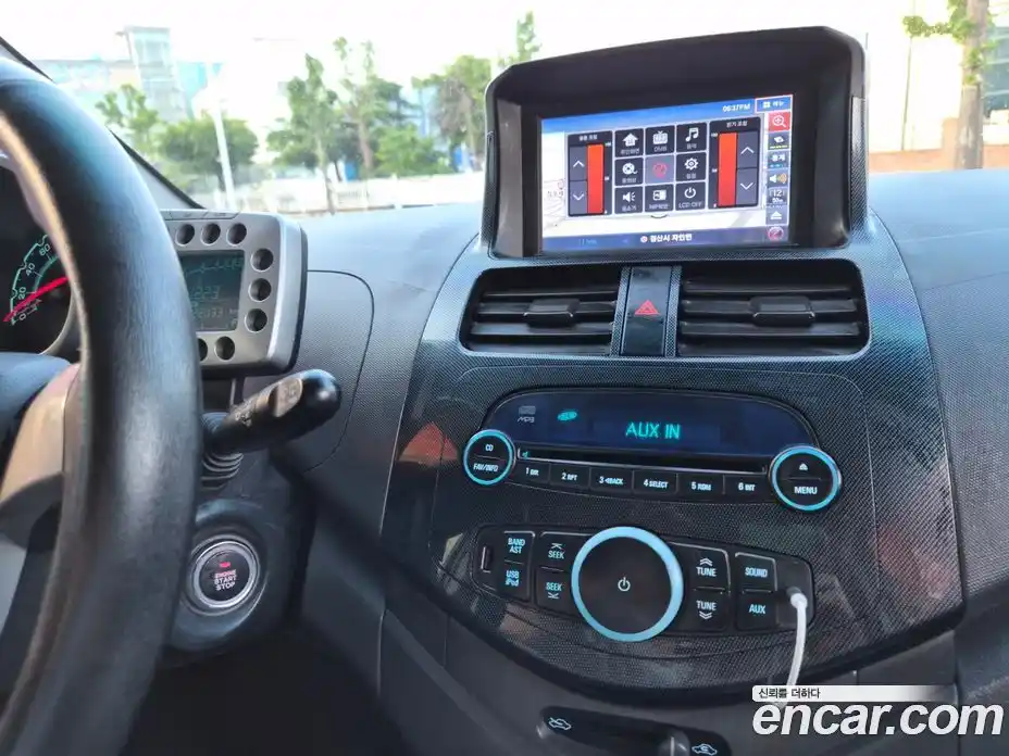 Chevrolet Spark 2011 1.0 автомат (гидро), фото 12