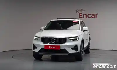 Volvo XC40 2022 2.0 автомат (гидро), миниатюра 2