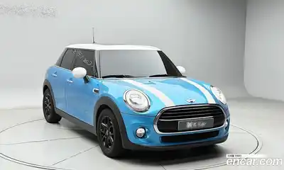 Mini Cooper 2018 1.5 автомат (гидро), миниатюра 3