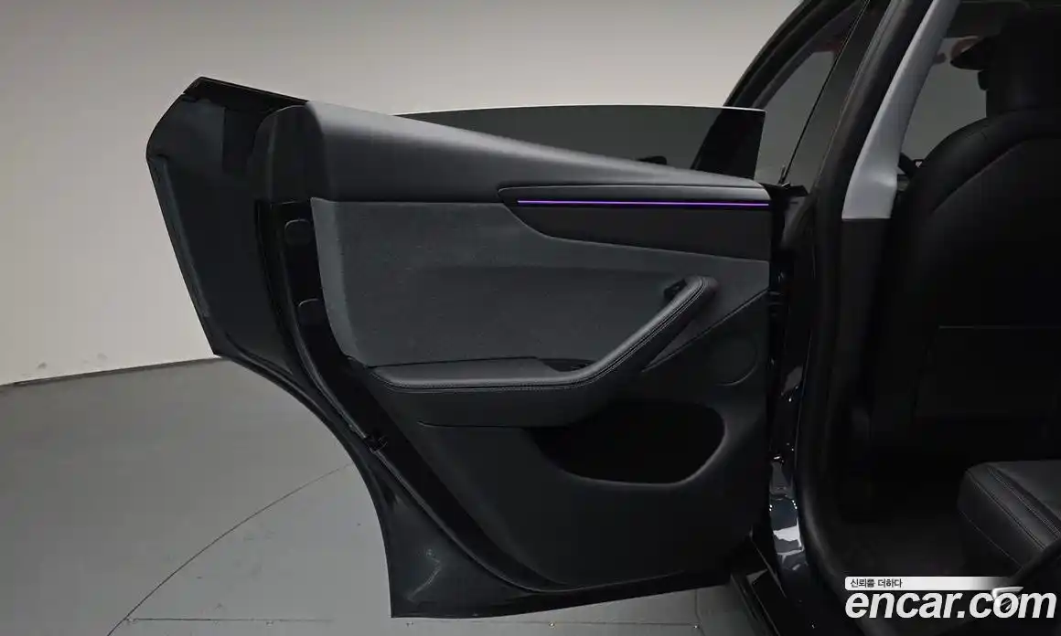 Tesla Model Y 2025 0.2 гидро, фото 14